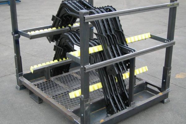 Durawood als Bauteilaufnahme in einem Ladungsträger